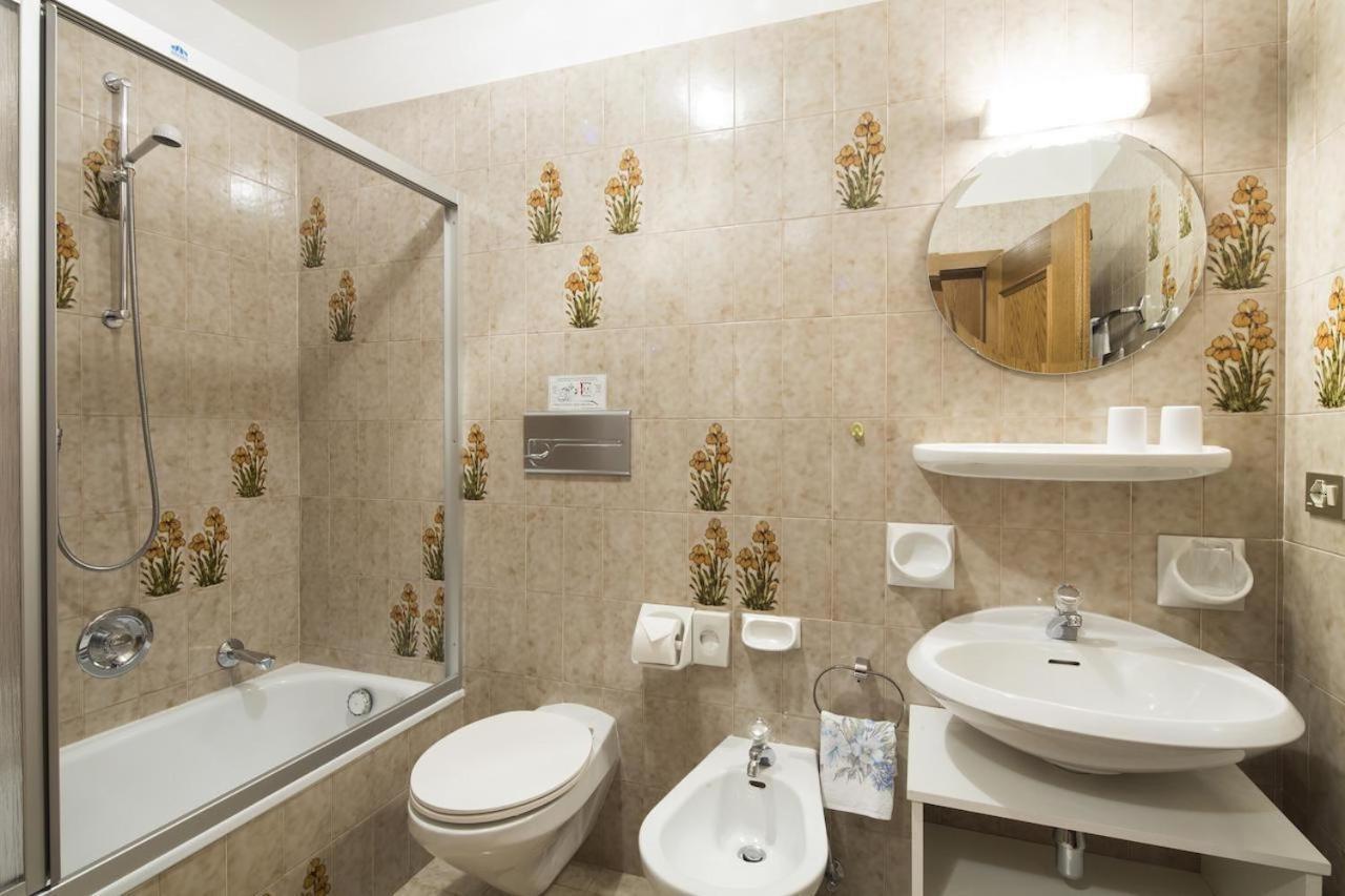 Ciasa Iris Hotel Colfosco Cameră foto