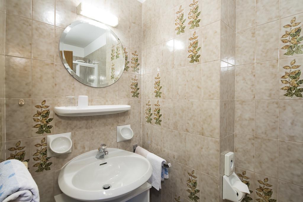 Ciasa Iris Hotel Colfosco Cameră foto